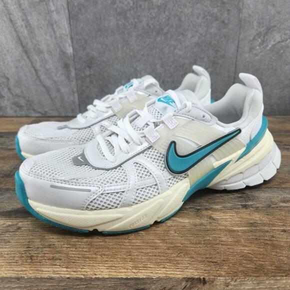 Nike V2K Run Size 8 Womens White Dusty Cactus Teal Running Casual Shoes - Picture 8 of 15